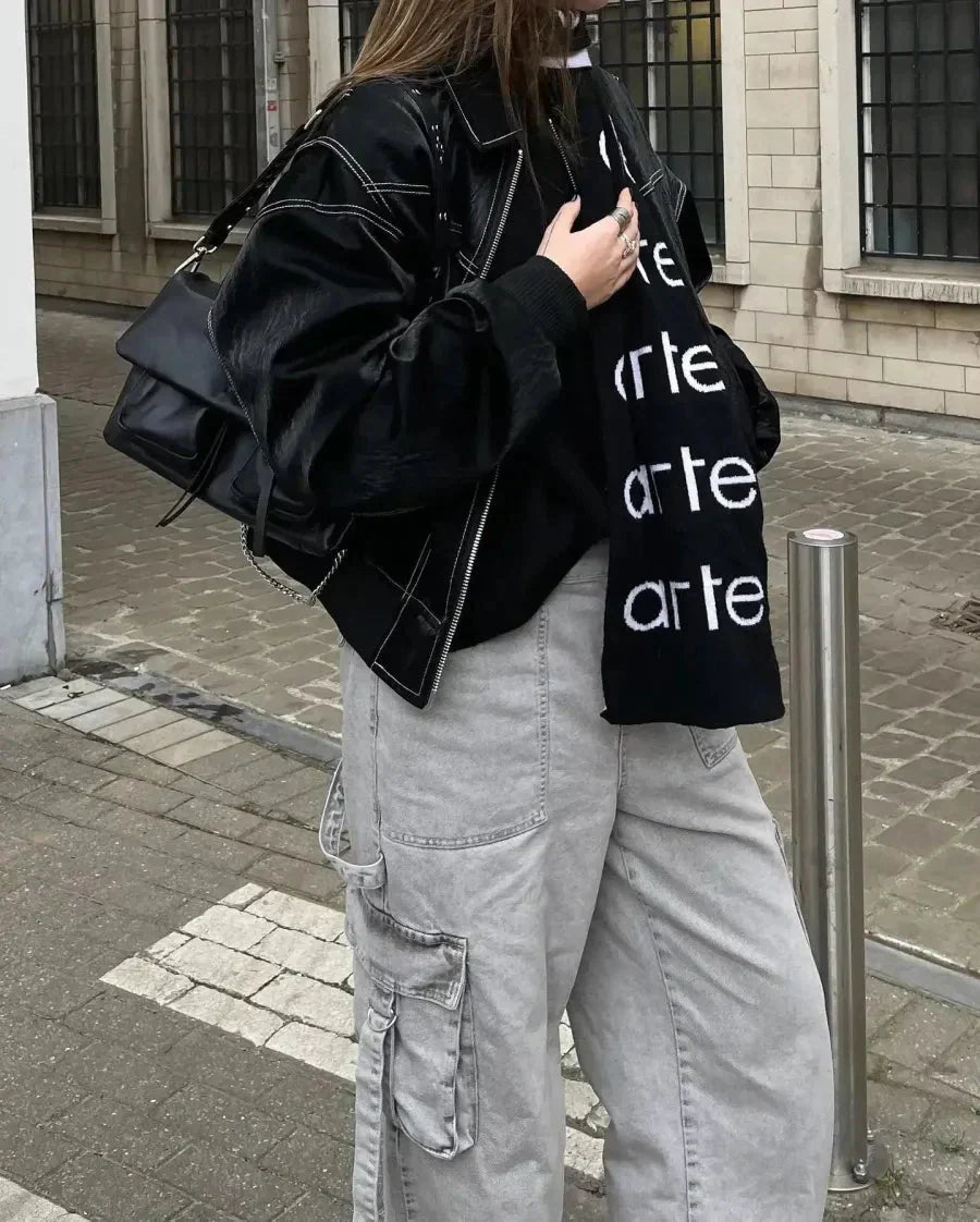 Chaqueta bomber de cuero Lara – Estilo y comodidad máxima
